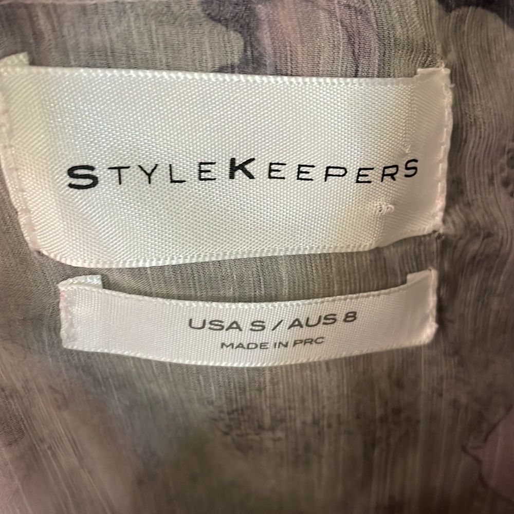 Stylekeepers Gorgeous One-Shoulder Ruffle top! - Picture 8 of 9